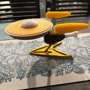 Starship EnterPies - fun Star Trek themed Thanksgiving centerpiece decor